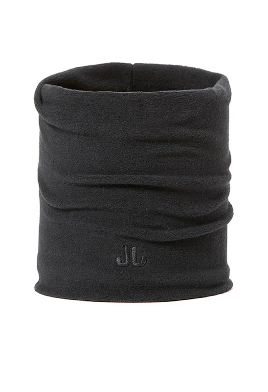 fashionable workout wearJJ Stretch Neckwarmer in Black