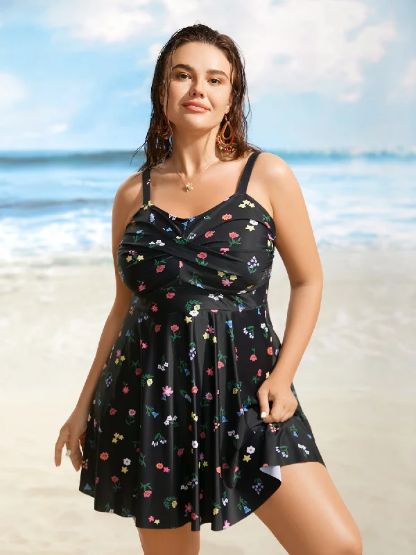 form-fitting dressHeart Neckline Floral Twist Front Swim Dress