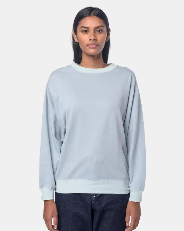 modern outerwearWide Sweatshirt in Light Blue