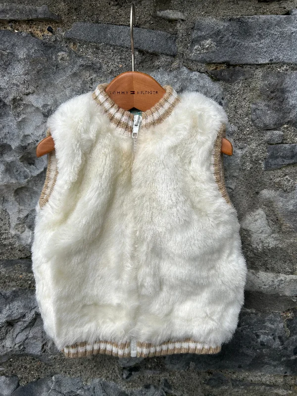 Y2K White furry gilet  12-18m (80-86cm)