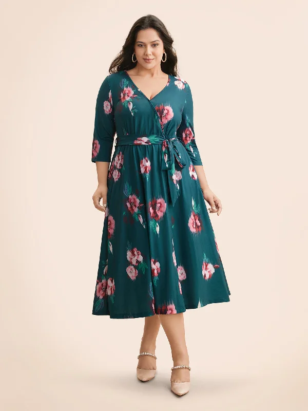 high-waisted dressOverlap Collar Floral Midi Dress