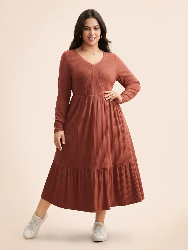 textured dressSupersoft Essentials Tiered Skirt Midi Dress