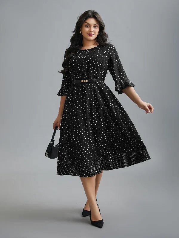 sophisticated dressCrew Neck Polka Dot Waist Cinched Dress