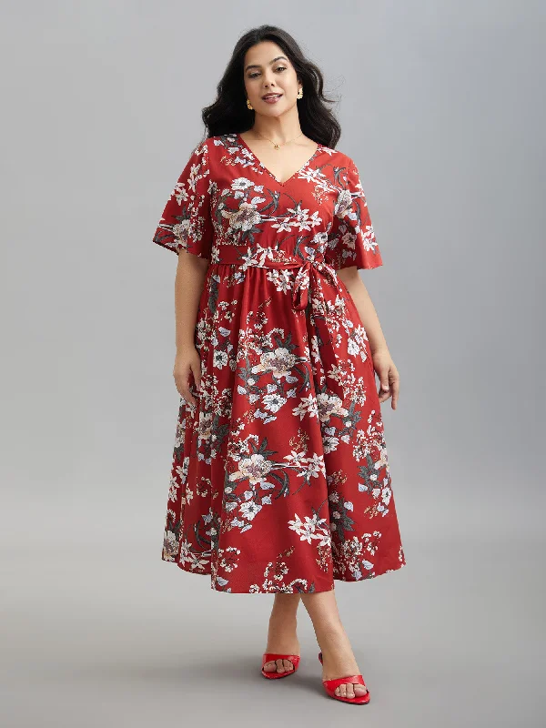 elegant maxi dressFloral Print Waist-Tie V-Neck Midi Dress