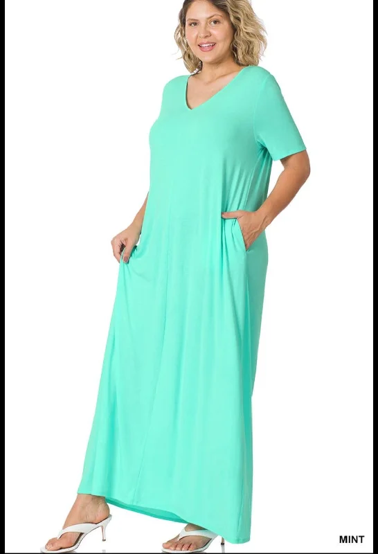 romantic dressMint plus size short sleeve maxi dress with pockets