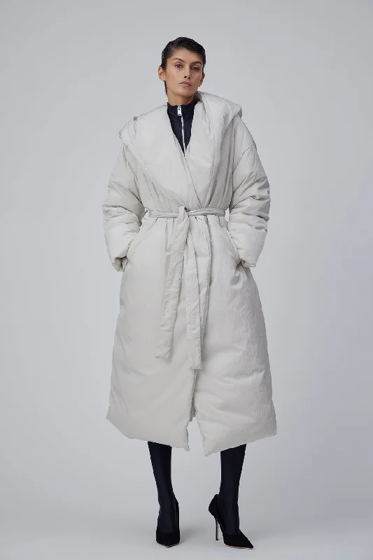 long-sleeve winter jacketTRAVEL COAT WITH HOOD IN ECRU