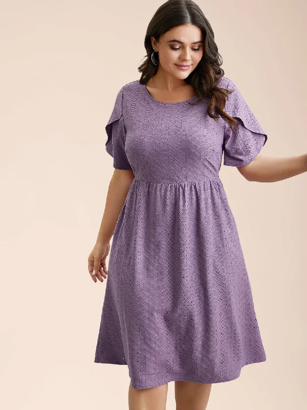 v-neck dressTextured Plain Petal Sleeve Pockets Midi Dress