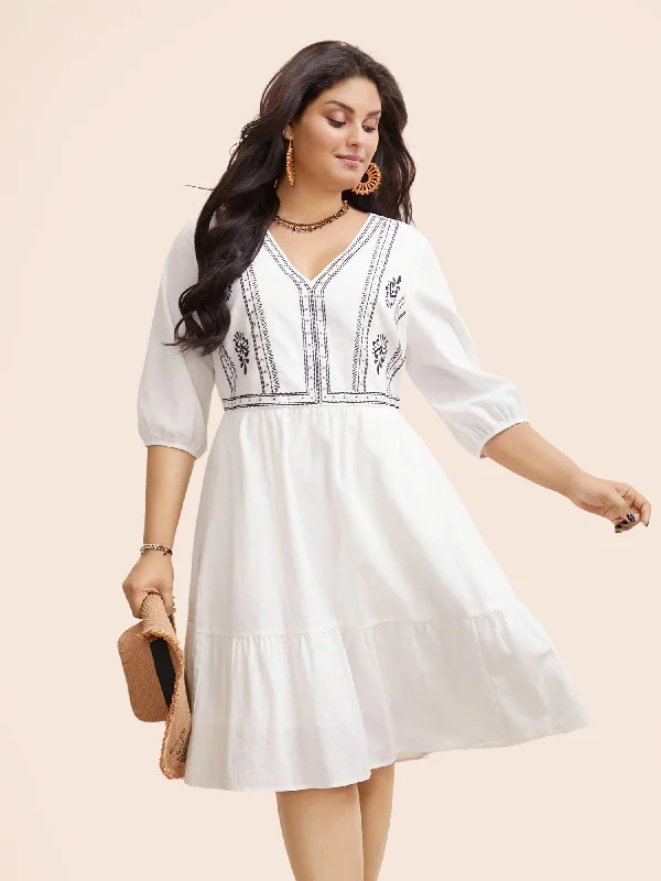 flowy maxi dressBoho Embroidered Elastic Waist Lantern Sleeve Dress