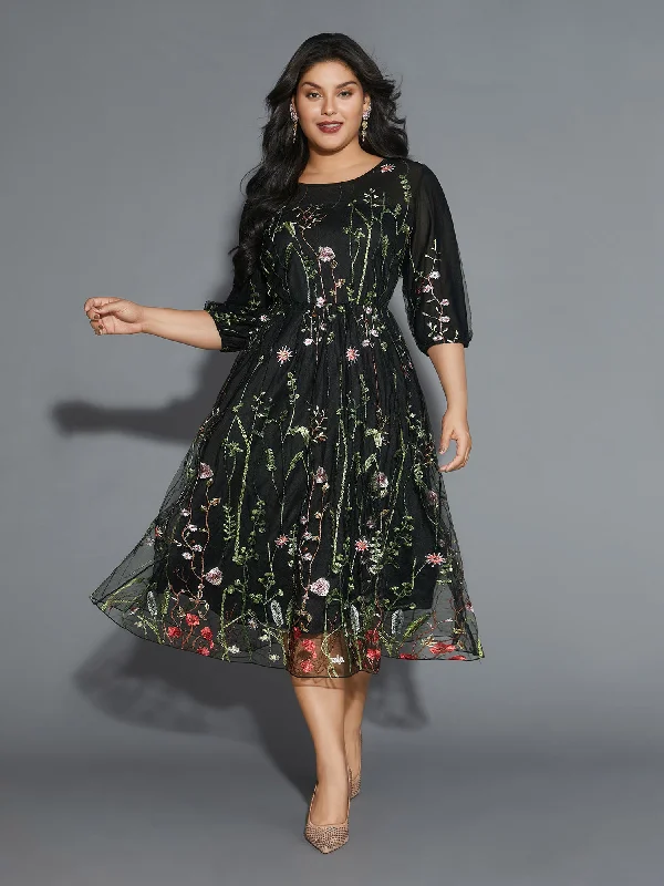 midi dressFloral Embroidered Elastic Waist Lined Midi Dress